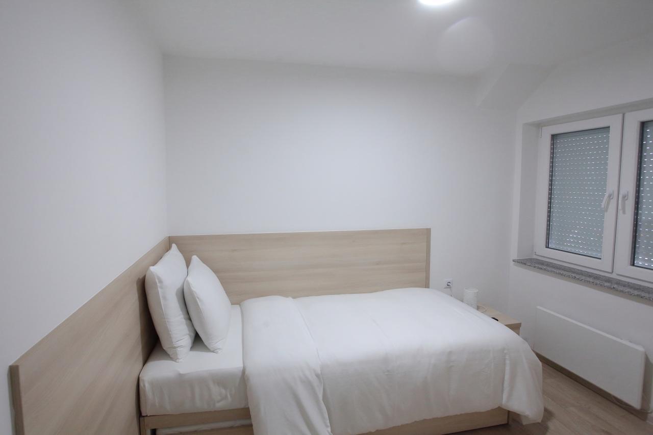 Deluxe Bellevue Apartment *